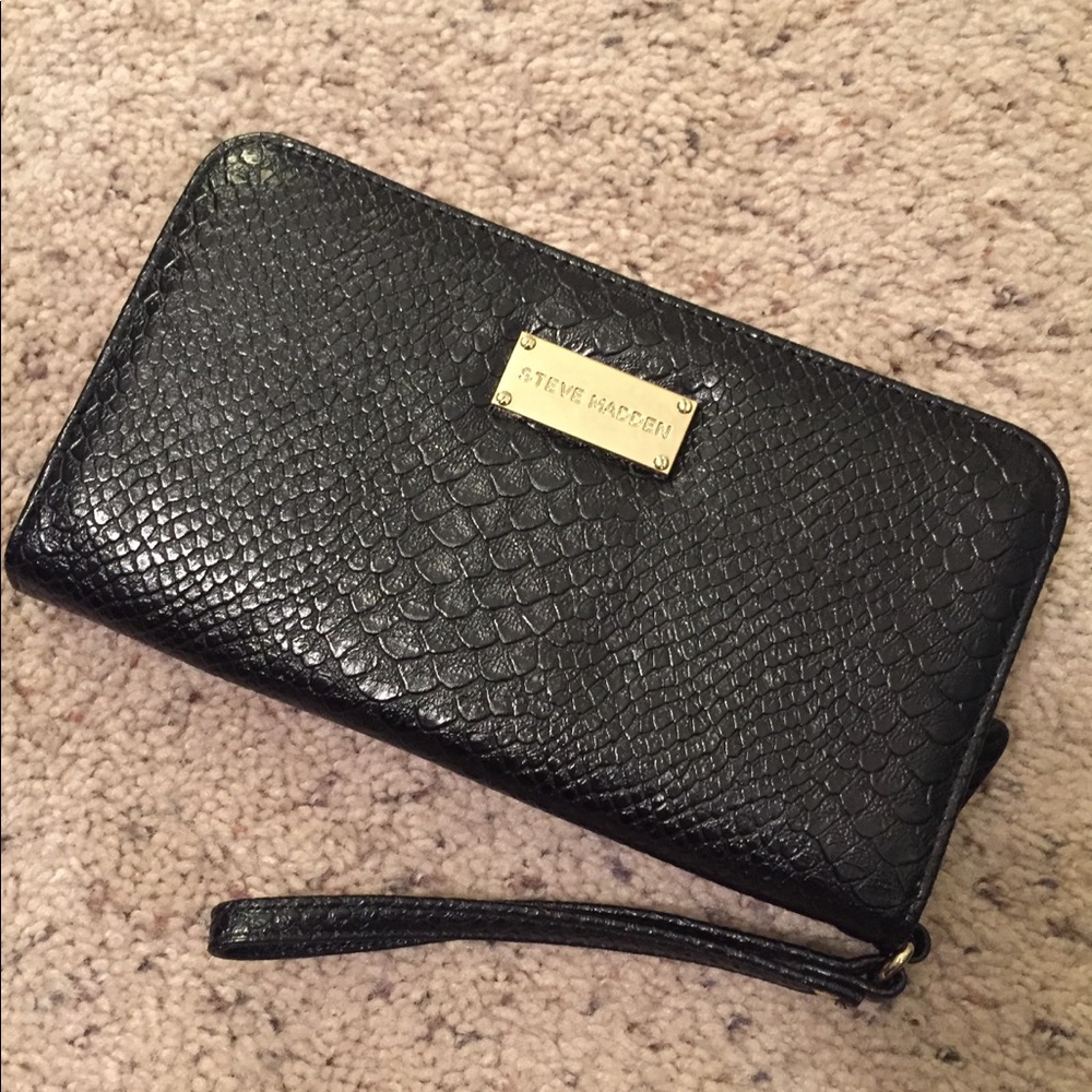 Steve Madden wallet